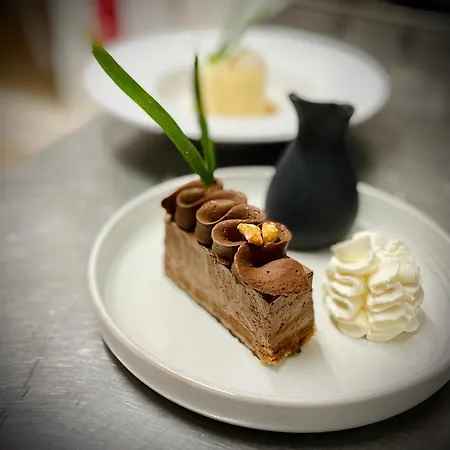 Restaurant Et D'hotes La Ferme De Cornadel 앙뒤즈