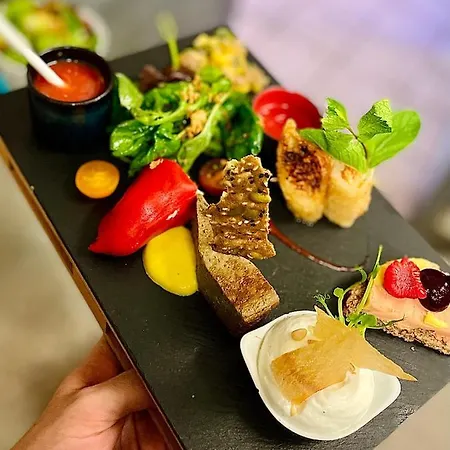 Maison d'hôtes Restaurant Et D'hôtes La Ferme De Cornadel *