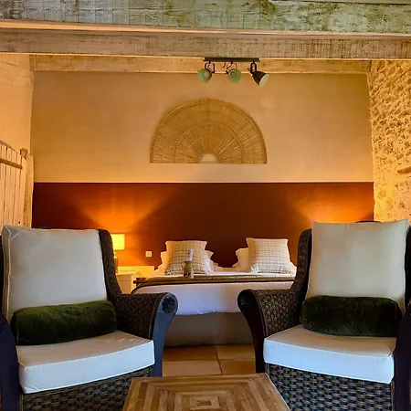 Restaurant Et D'hotes La Ferme De Cornadel Gasthuis 4*