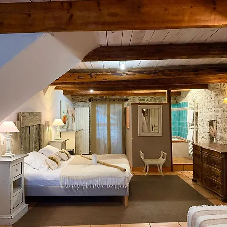 Restaurant Et D'hotes La Ferme De Cornadel Gasthuis 4*
